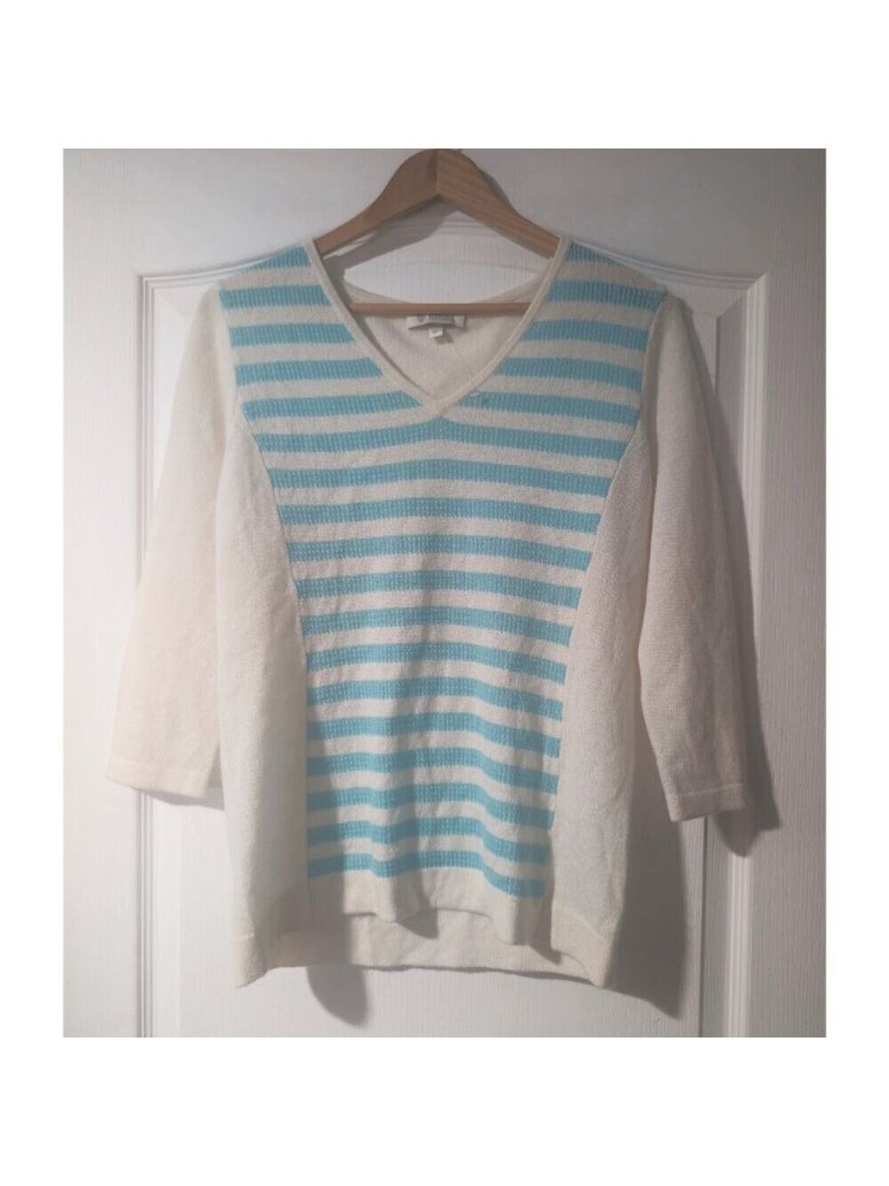 NEW! Kinross | 100% Cashmere V-Neck Sweater In Ivory & Aqua Stripes